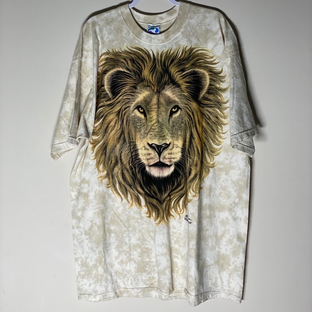 Vintage Lion Short